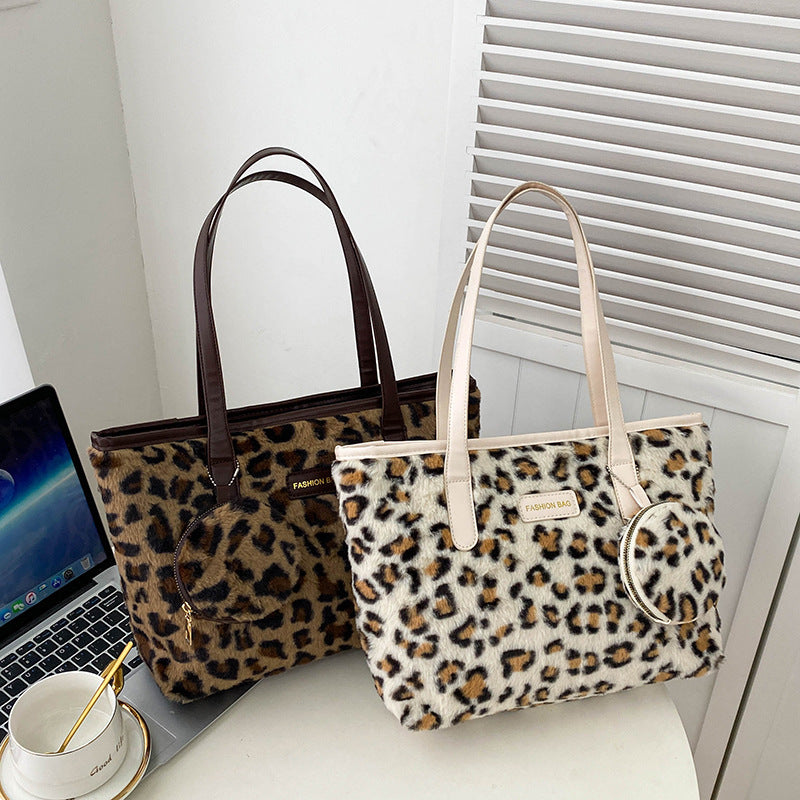 Fashionable Furry Western Style Leopard Print Casual Texture Underarm Handbag